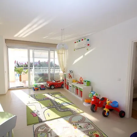 Villa Evoteli Group 5+2 Beaton *